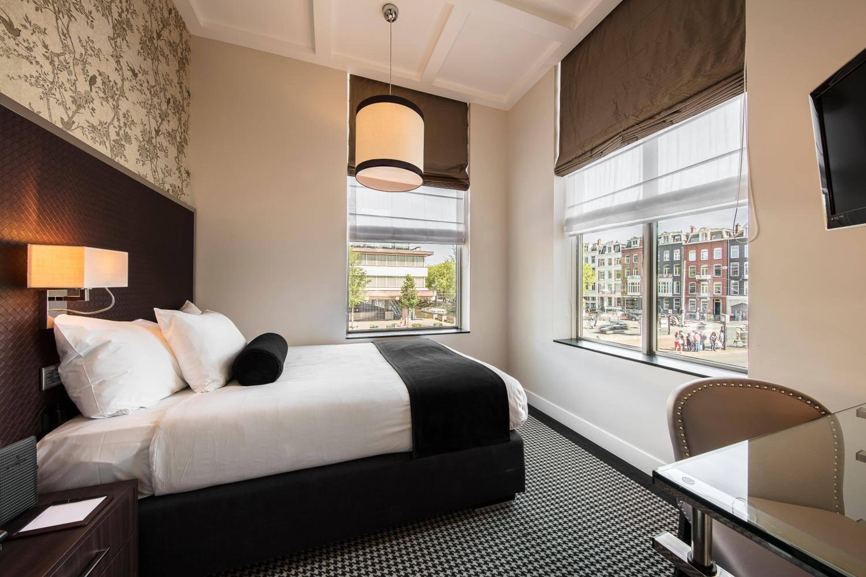 Semi Room, Deluxe, Single, Semi Double Bed