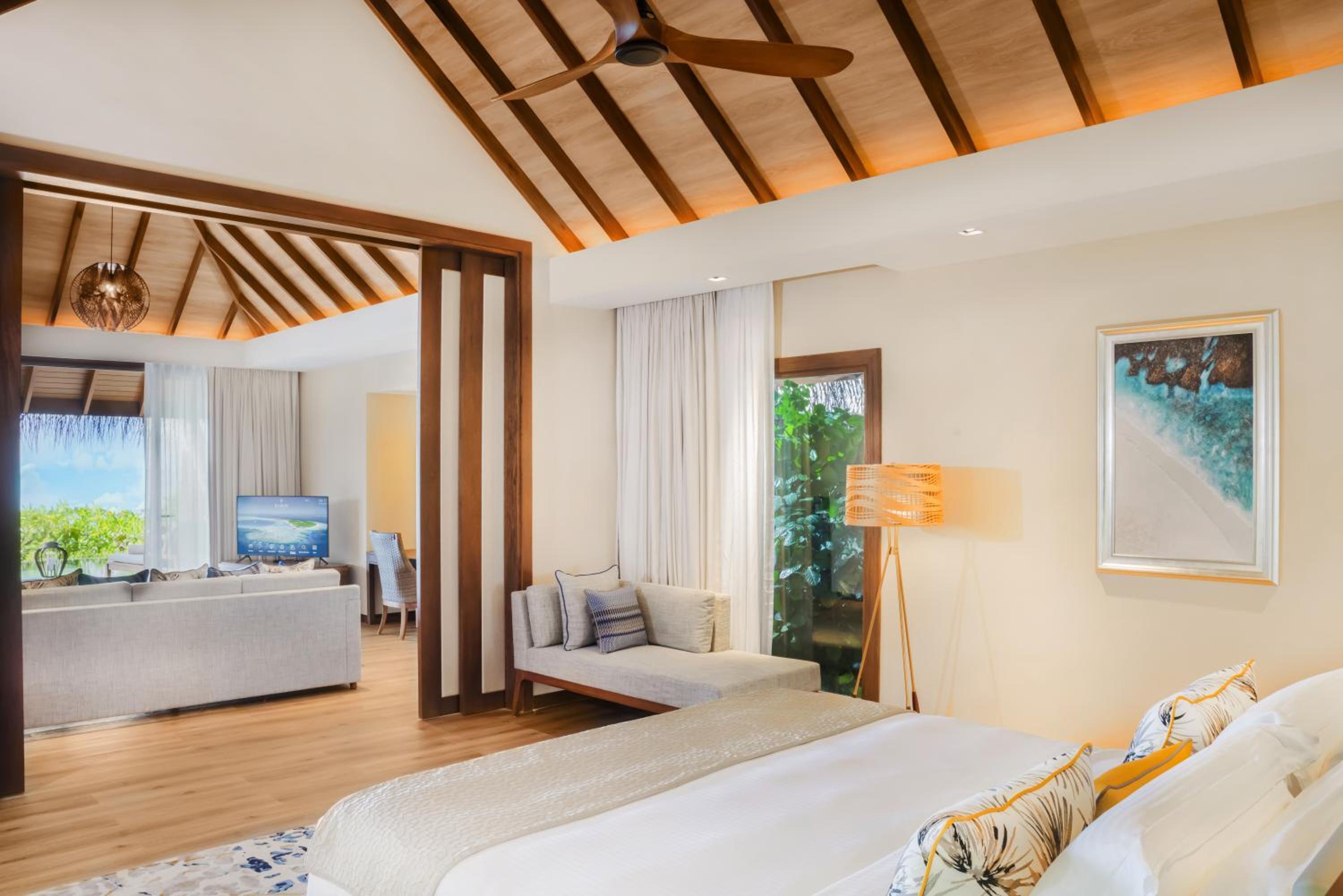 BAROS SUITE WITH PRIVATE POOL - Transfers Excluded، Baros Maldives 2/4