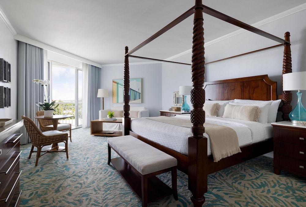 WEST BAY, PENTHOUSE, SUITE, OCEAN VIEW, CLUB FLOOR