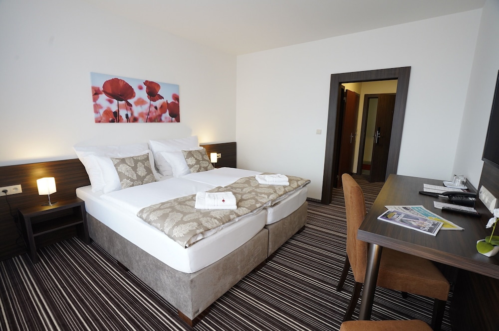 Hotel Satel 16/50