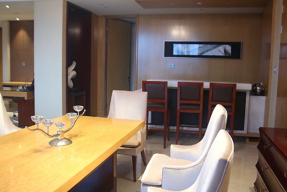 Sheraton Wuxi Binhu 40/50