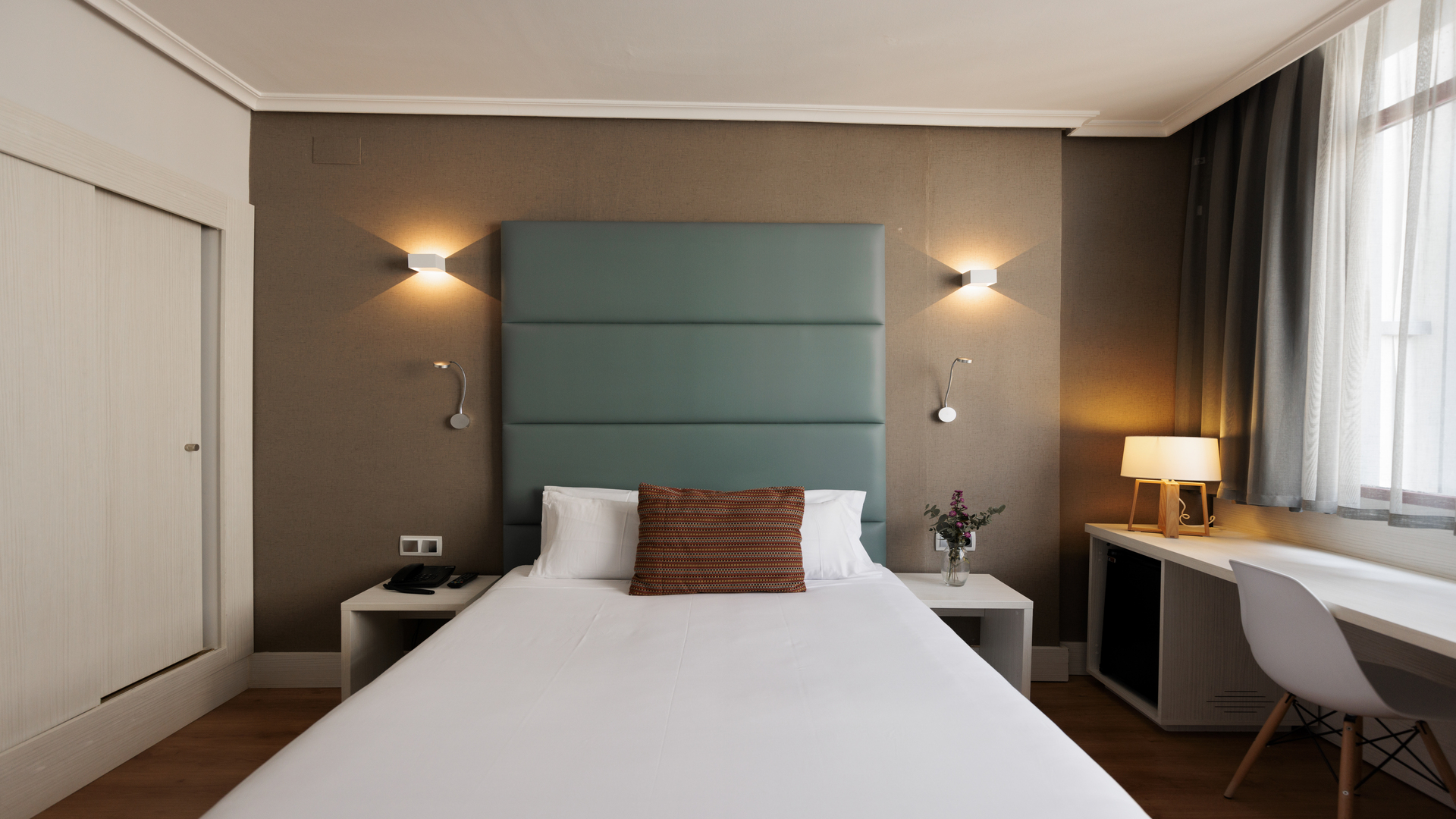 Room, Double Bed, Accessible