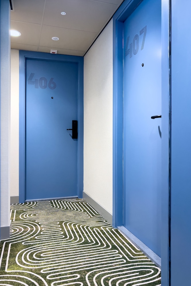 Dutch Design Hotel Vondelpark 10/50