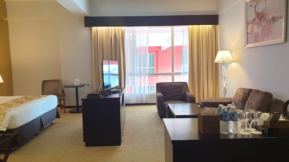 Pan Borneo Hotel Kota Kinabalu 30/66
