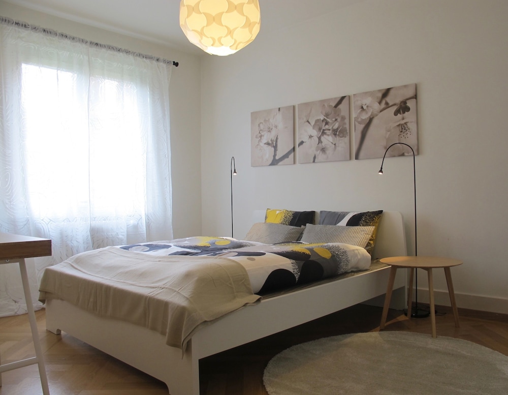 Newly Furnished Apartments In Zurich 14/50