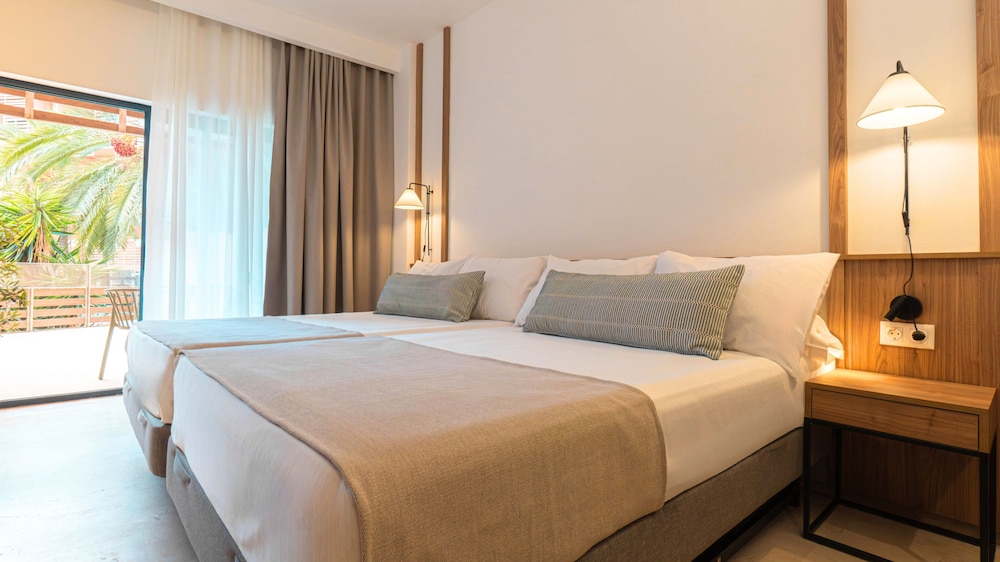 Ohtels Les Oliveres 12/50