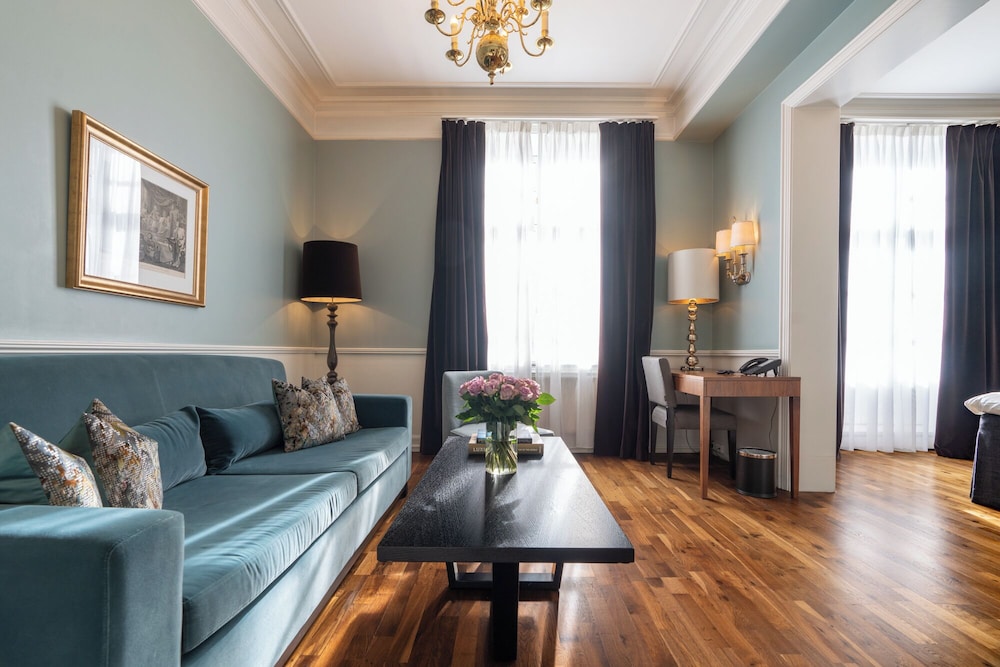 Grand Hotel Oslo by Scandic 55/83