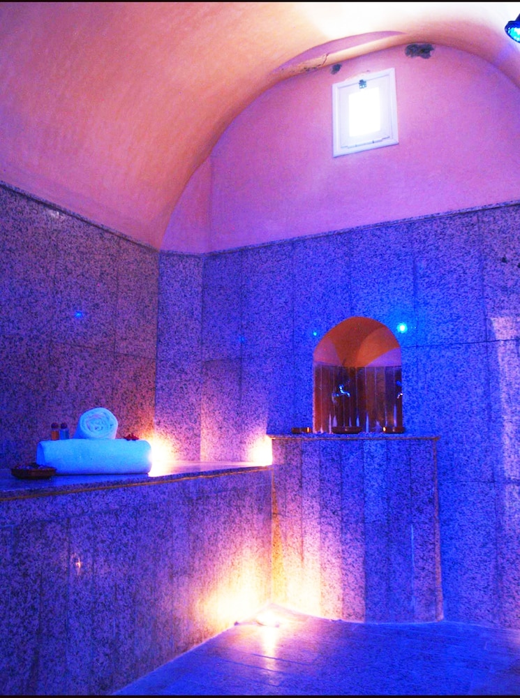 Imperial Plaza & Spa 33/70