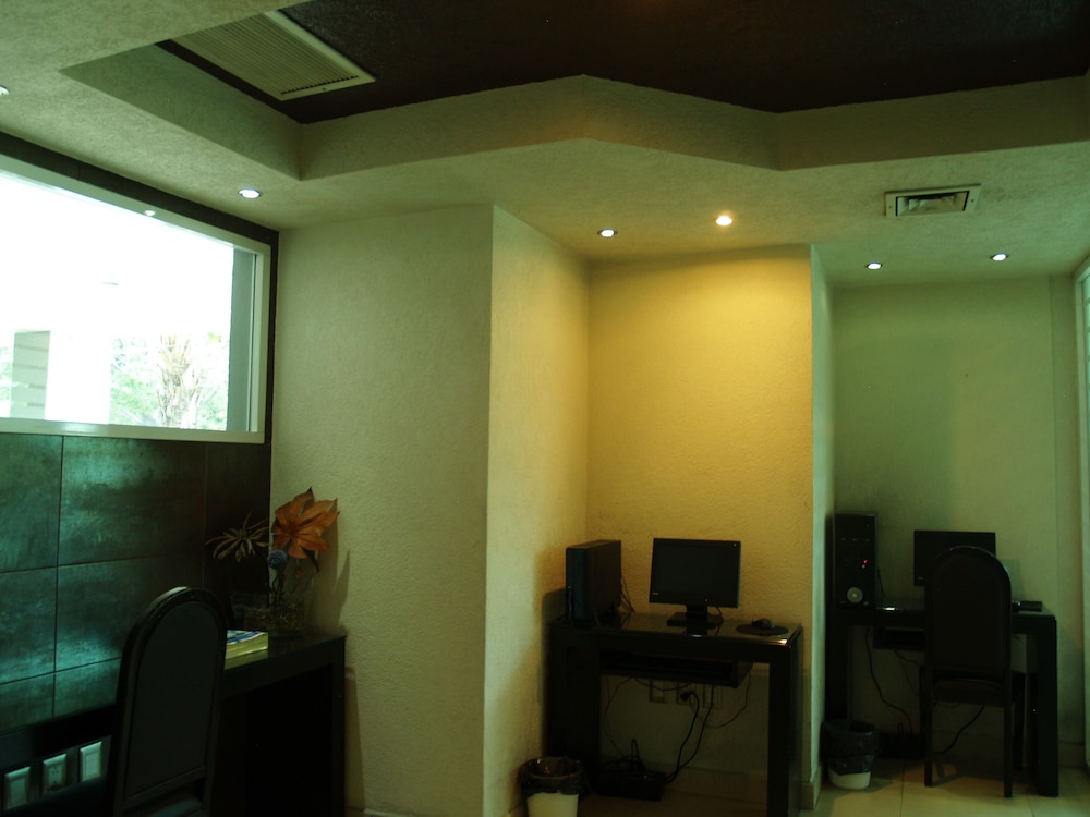 Real Del Sol Hotel 38/50
