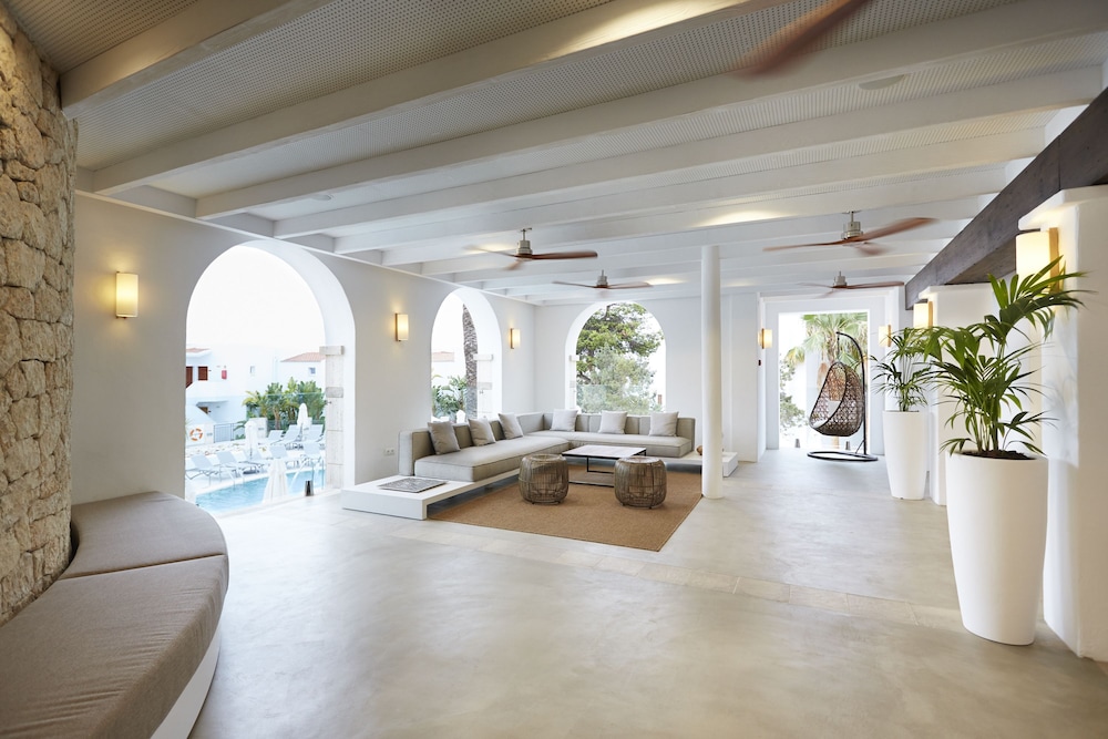 INSOTEL TARIDA BEACH SENSATORI RESORT 16/50