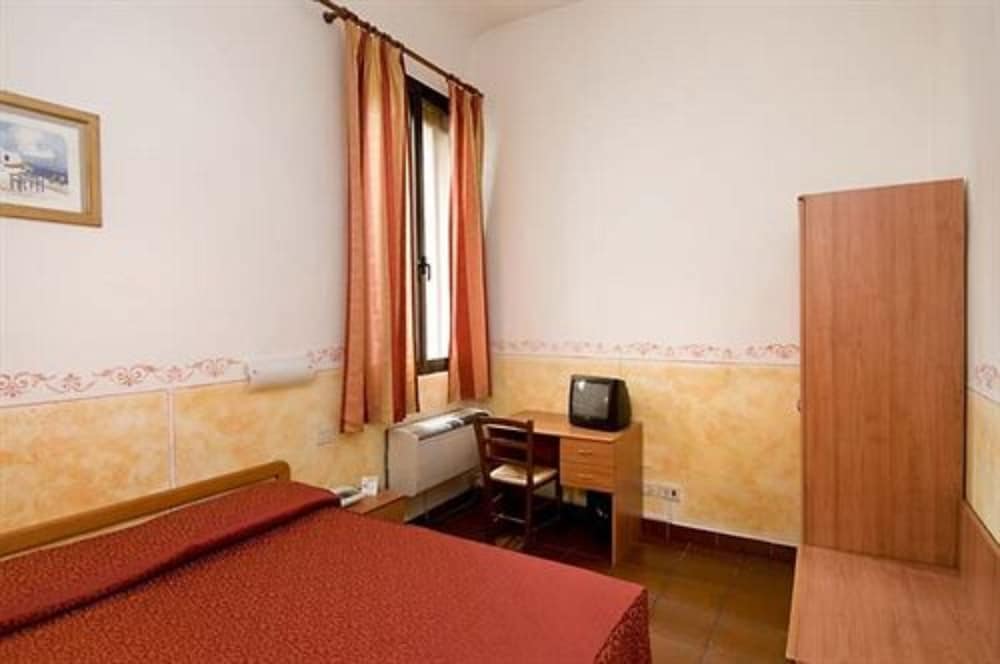 Florence Hotel Palazzuolo 23/47