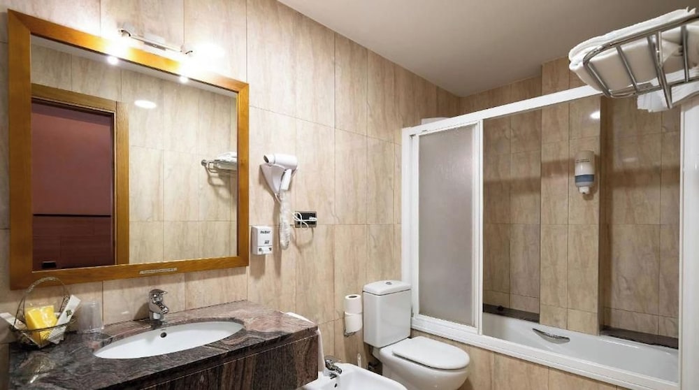 Hotel Pio XII Jumilla 32/35