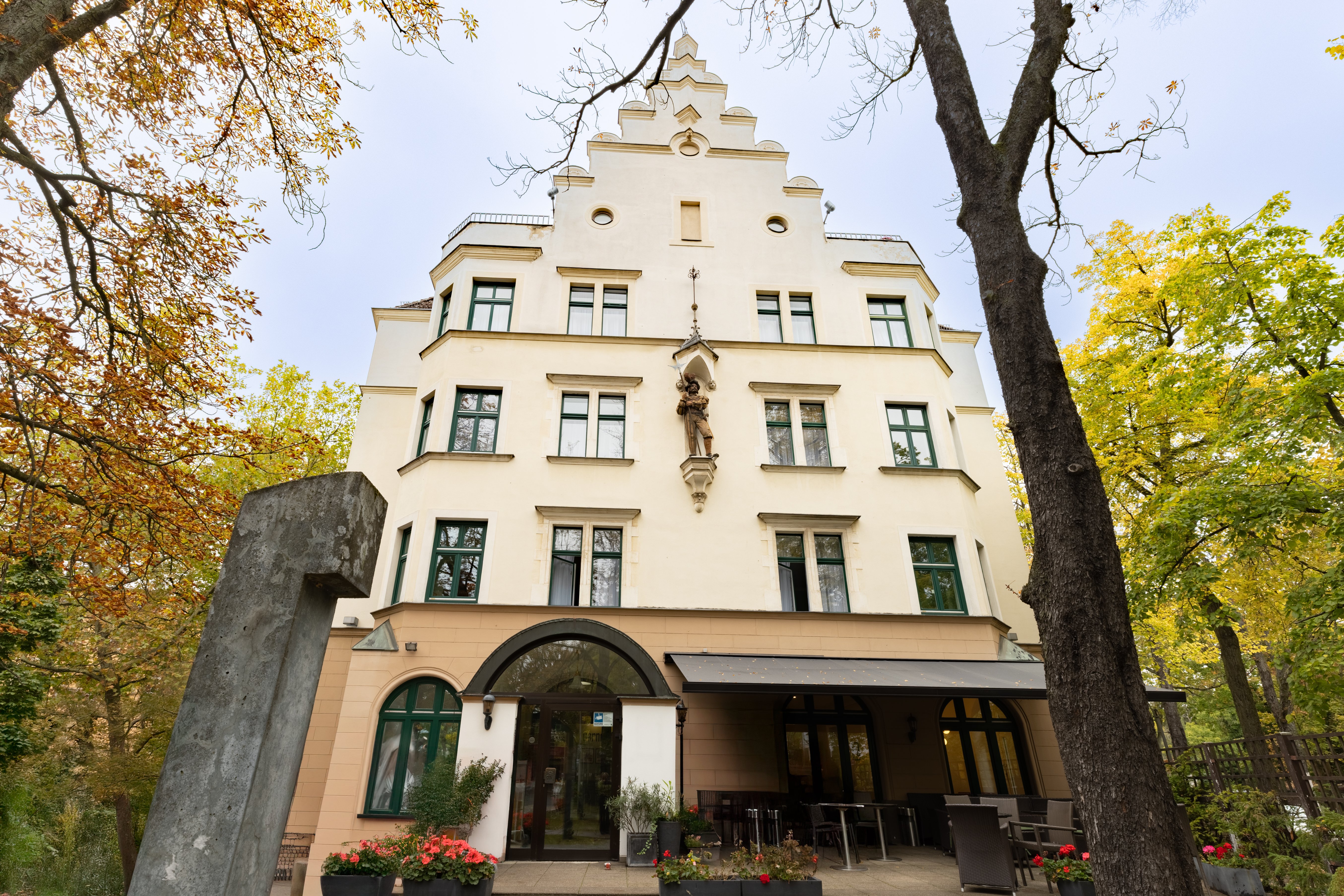 Garner Hotel Berlin Messe by IHG 3/99