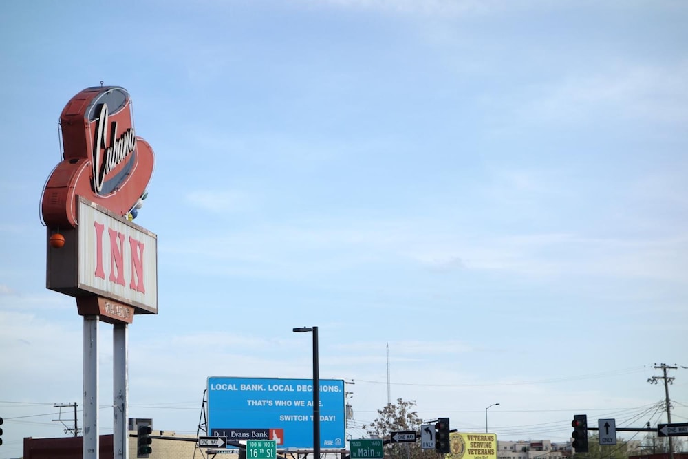 Cabana Inn 45/53