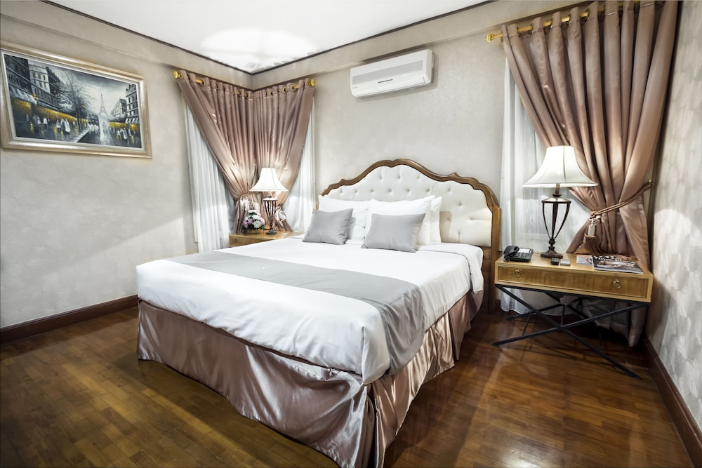 R Hotel Rancamaya 12/40