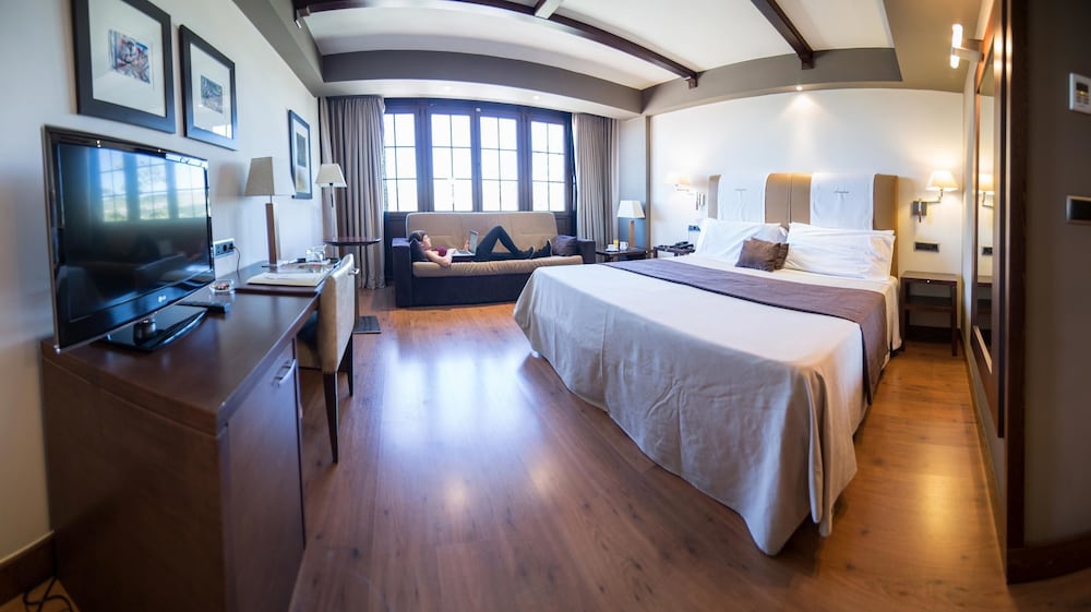 HOTEL & SPA BALFAGON 26/69