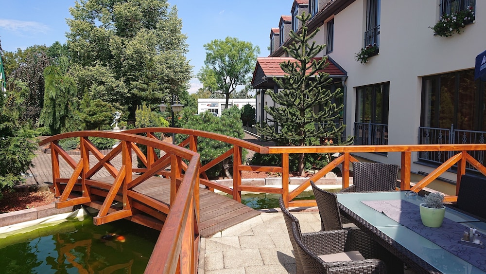 Hotel 3 Linden 34/45