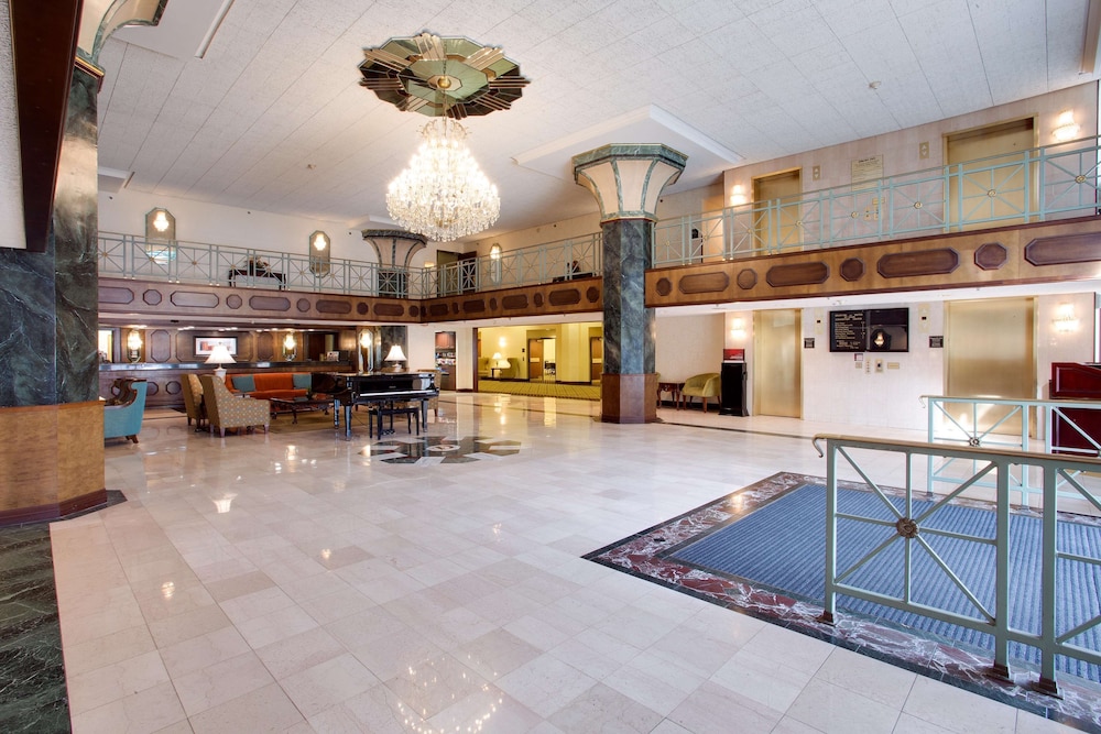 Pear Tree Inn St. Louis Convention Center 3/50