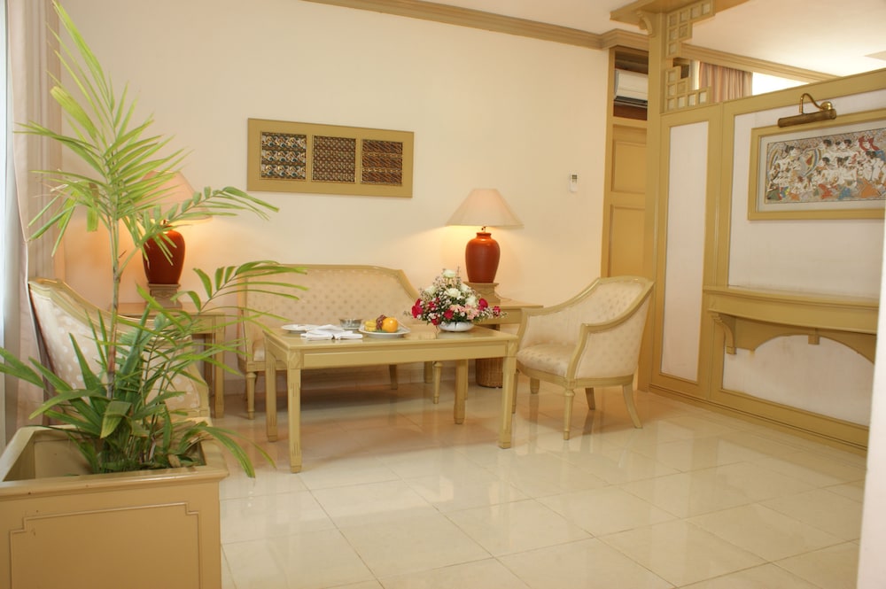 Kusuma Sahid Prince Hotel Solo 27/37