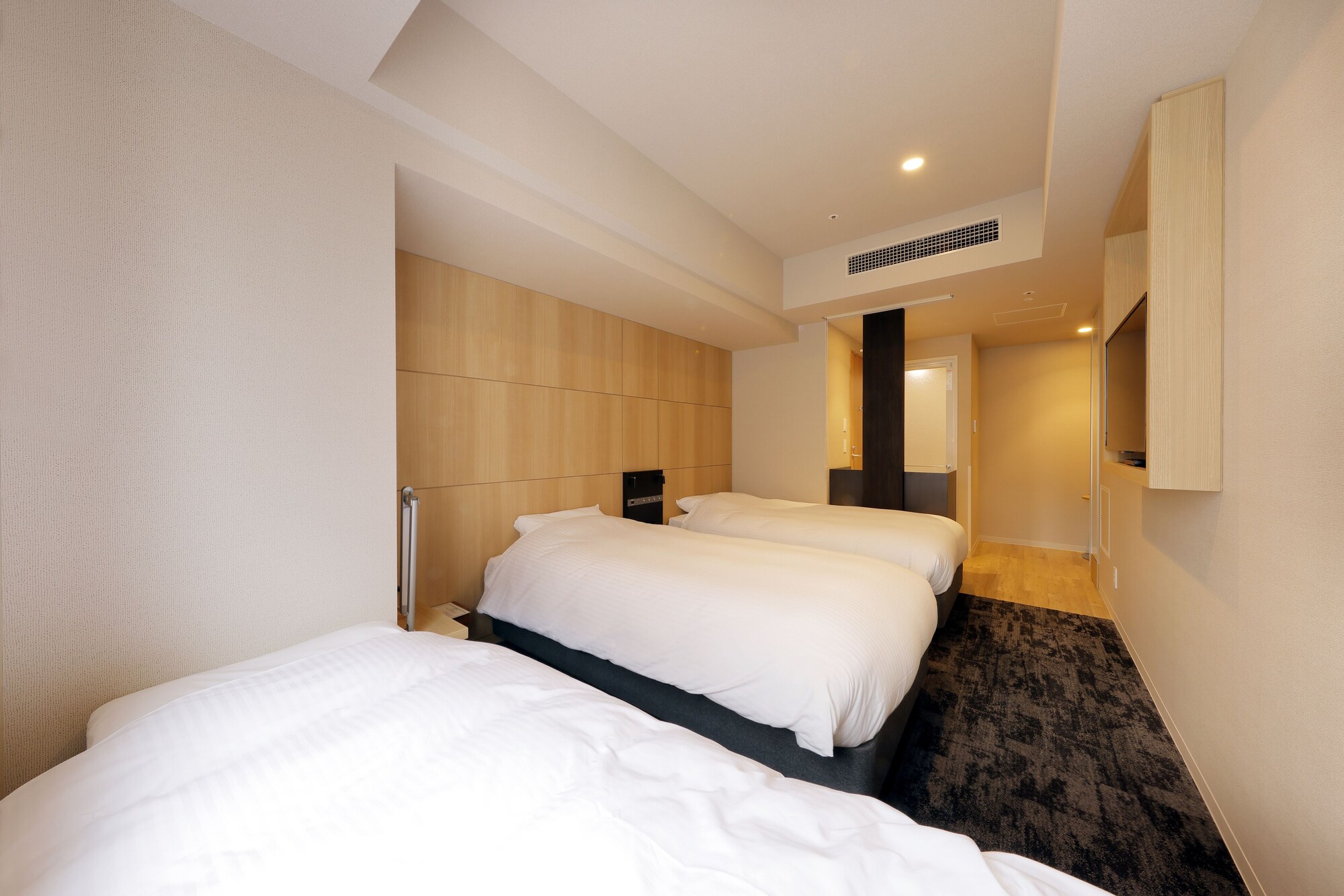 ROOM, TWIN BEDS