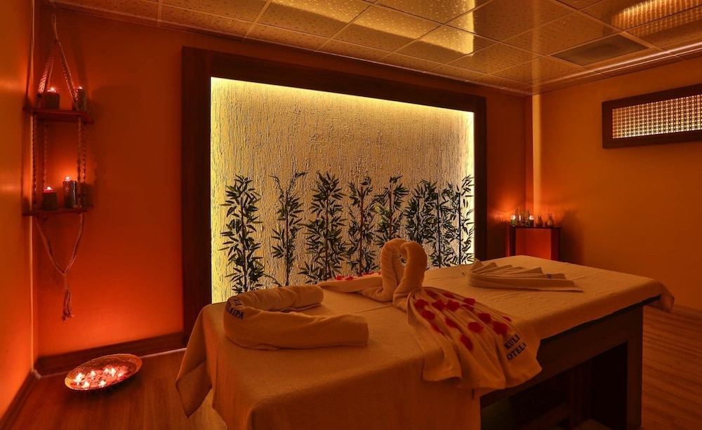 Kule Hotel And Spa 25/50