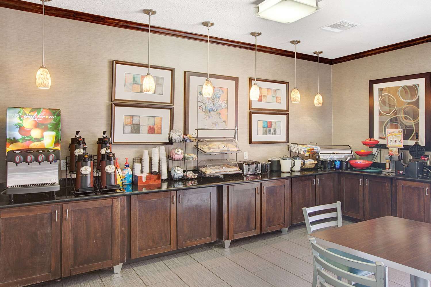 Red Lion Inn & Suites Houston IAH Airport 11/16