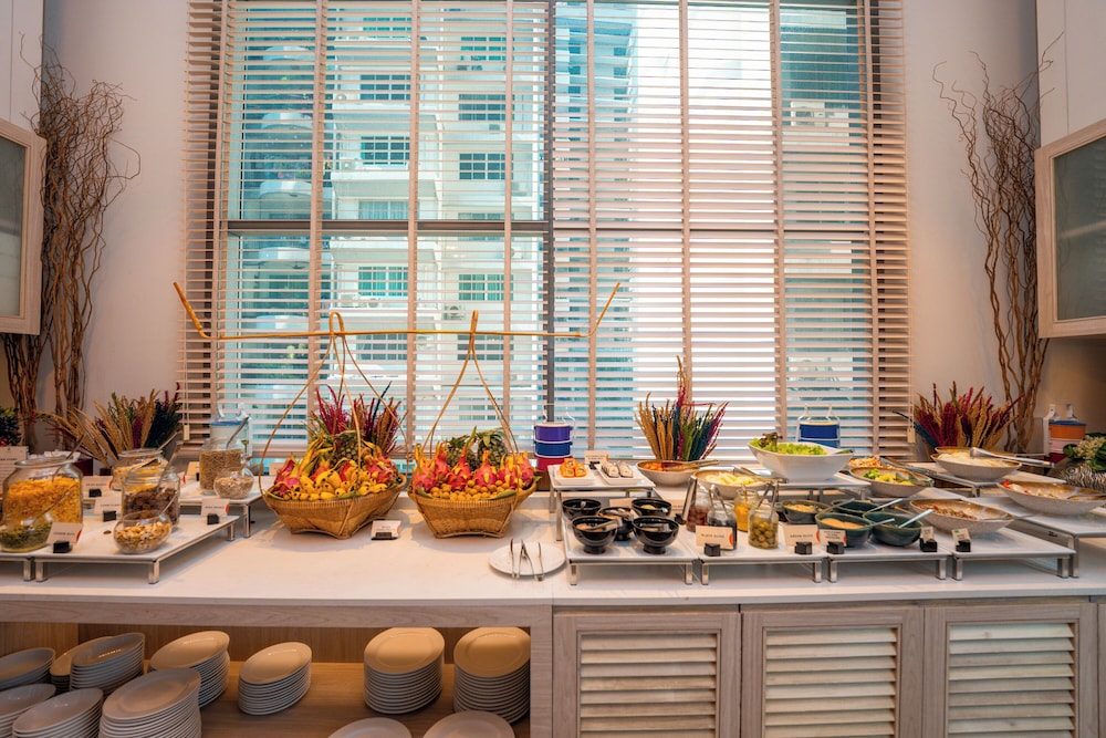 HYATT PLACE BANGKOK SUKHUMVIT 51/69
