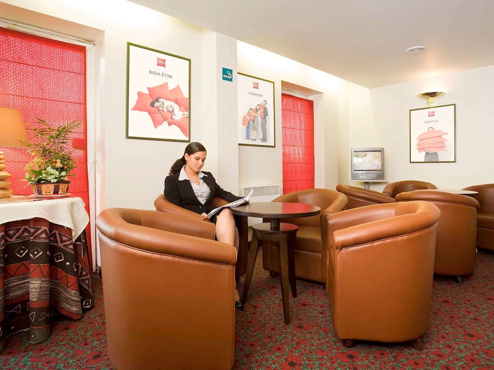 Hotel Mermoz Paris Le Bourget 41/53