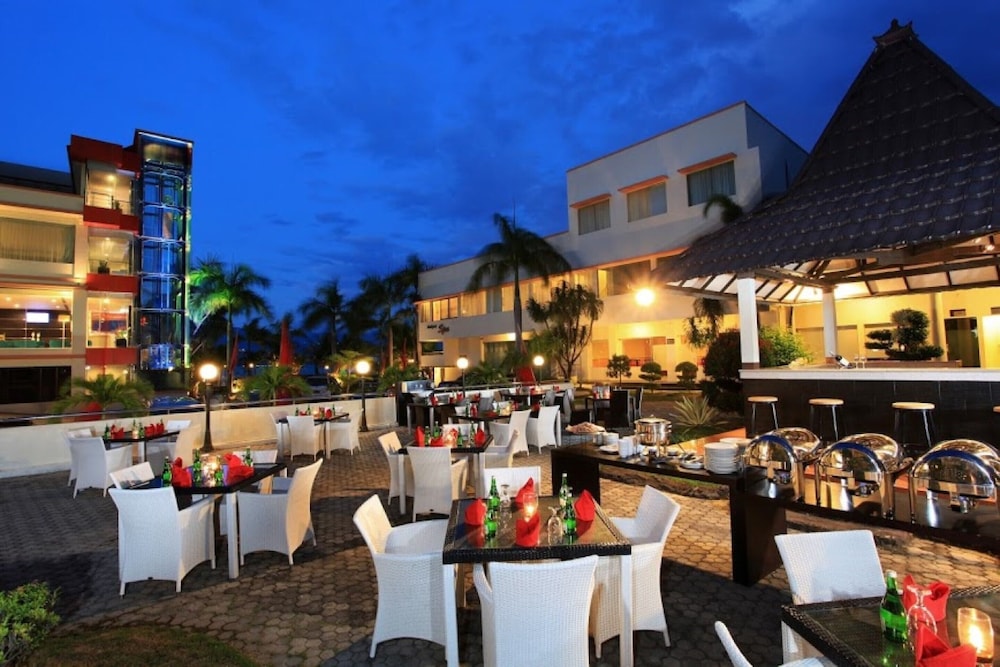 Swiss-Belhotel Silae Palu 67/73