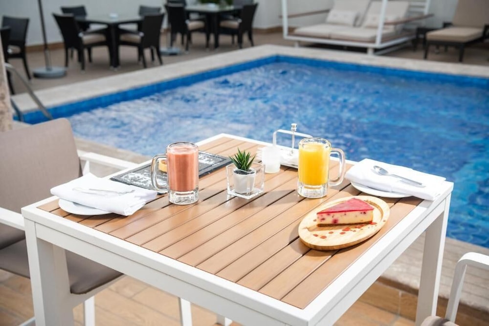 فندق قمر جدة(Landmark Hotel & Suites (formerly Al Qamar Hotel)) 38/46