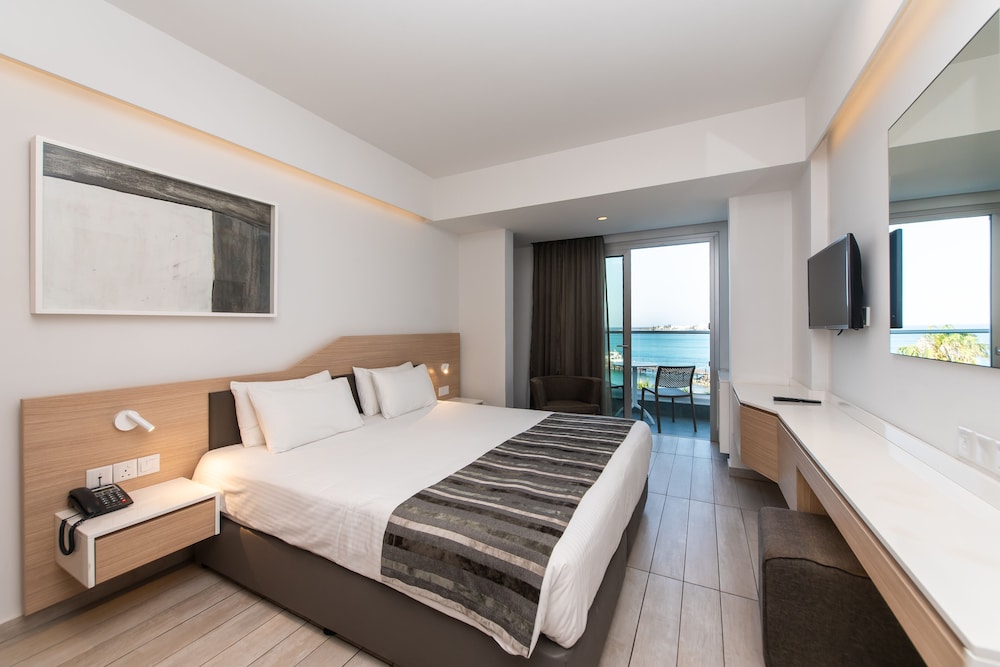 غرفة بسرير كينج بإطلالة على البحر، Evalena Beach Hotel 3/4