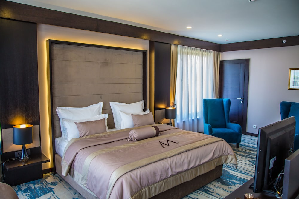 Malak Regency Hotel 12/72