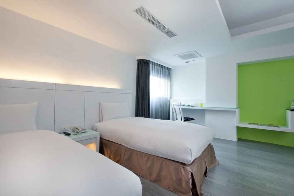 SUPERIOR, TWIN BEDS
