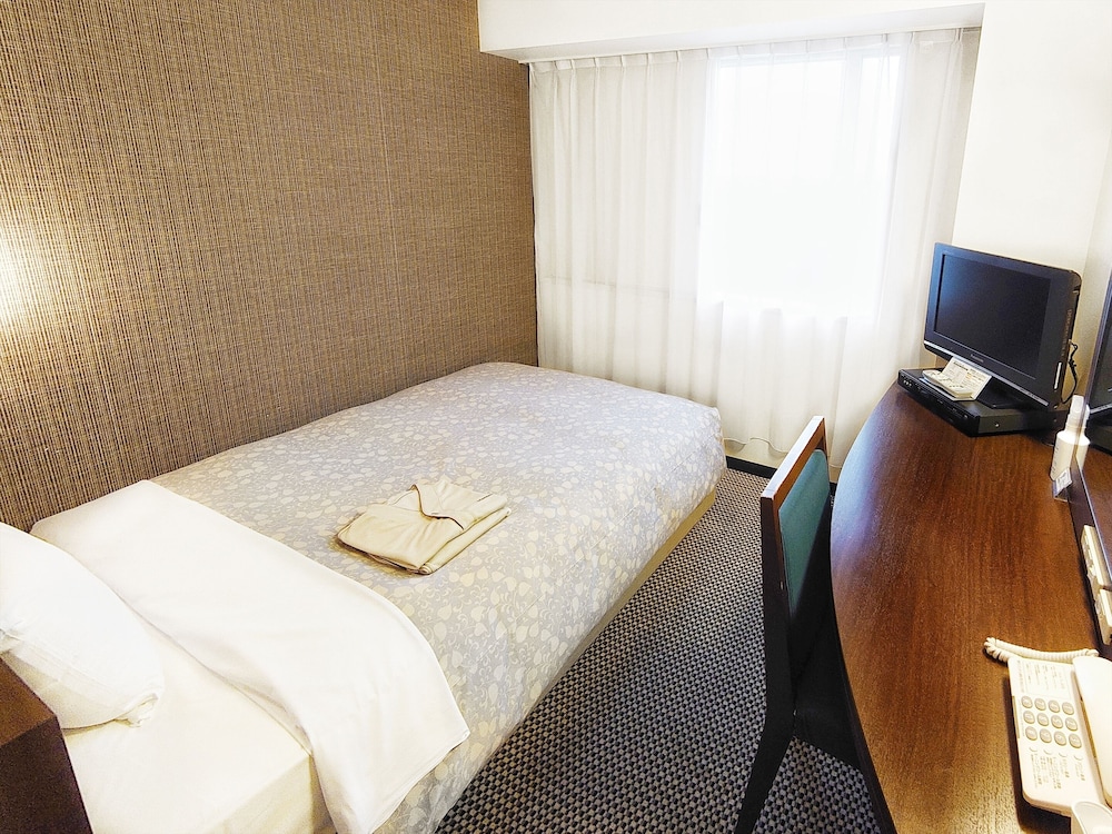Takaoka Manten Hotel Ekimae 31/35