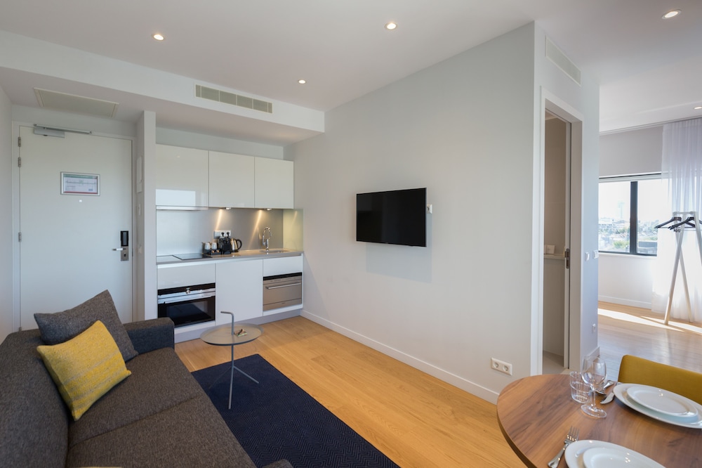 Premier Suites Plus Rotterdam 35/50