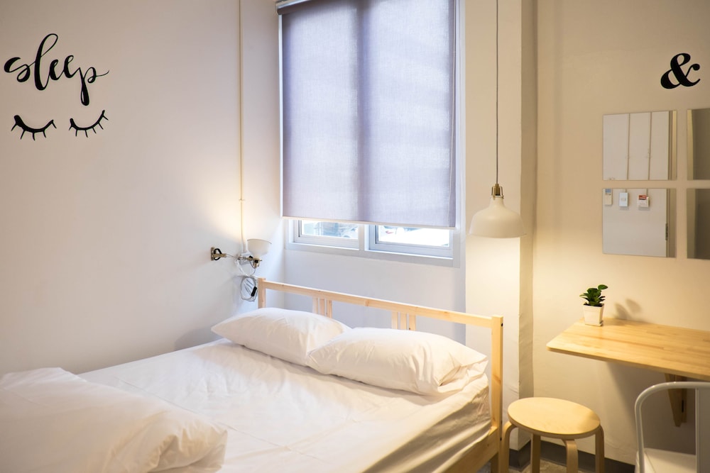 Movylodge Hostel 22/70