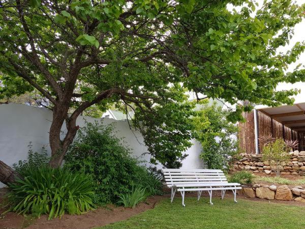 Uniondale Manor Guesthouse 7/11