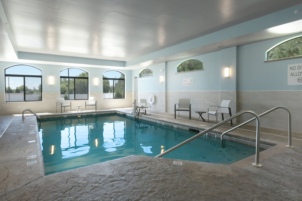 Holiday Inn Express and Suites Williamstown - Glassboro, an IHG Hotel (ex. Best Western Monroe Inn) 1/62