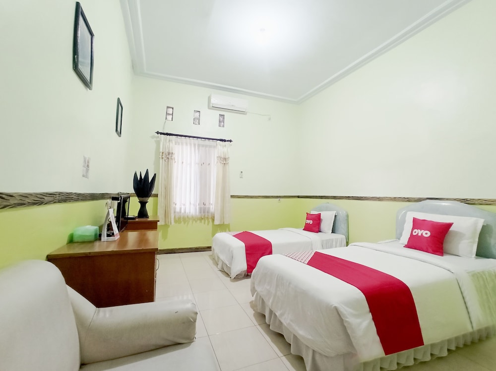 OYO 563 Damar Mas Resort Lereng Kelud 21/61