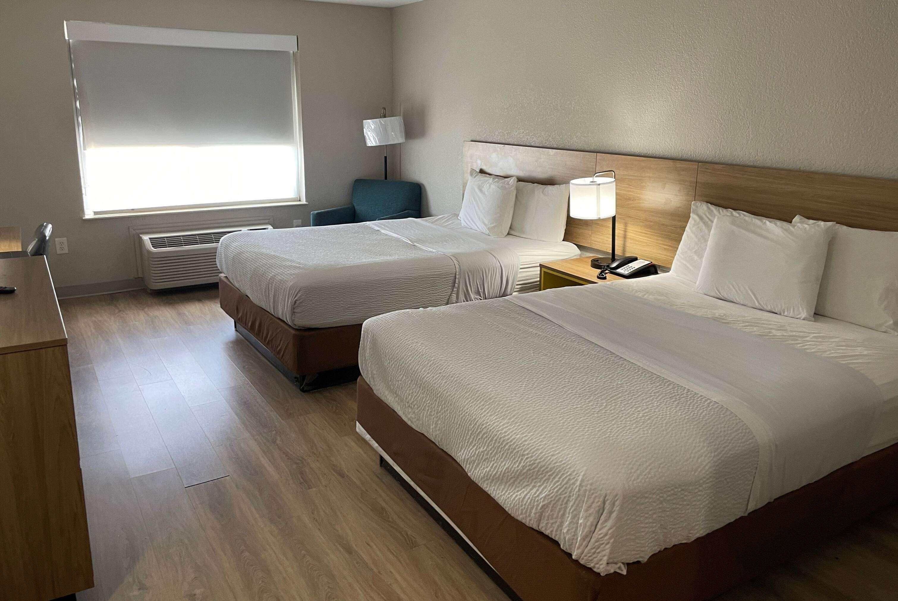 Room, Quadruple, 2 Queen Beds, Accessible