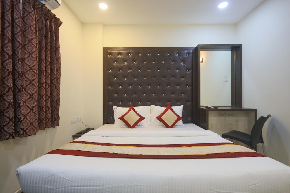 Balaji Residency 8/51