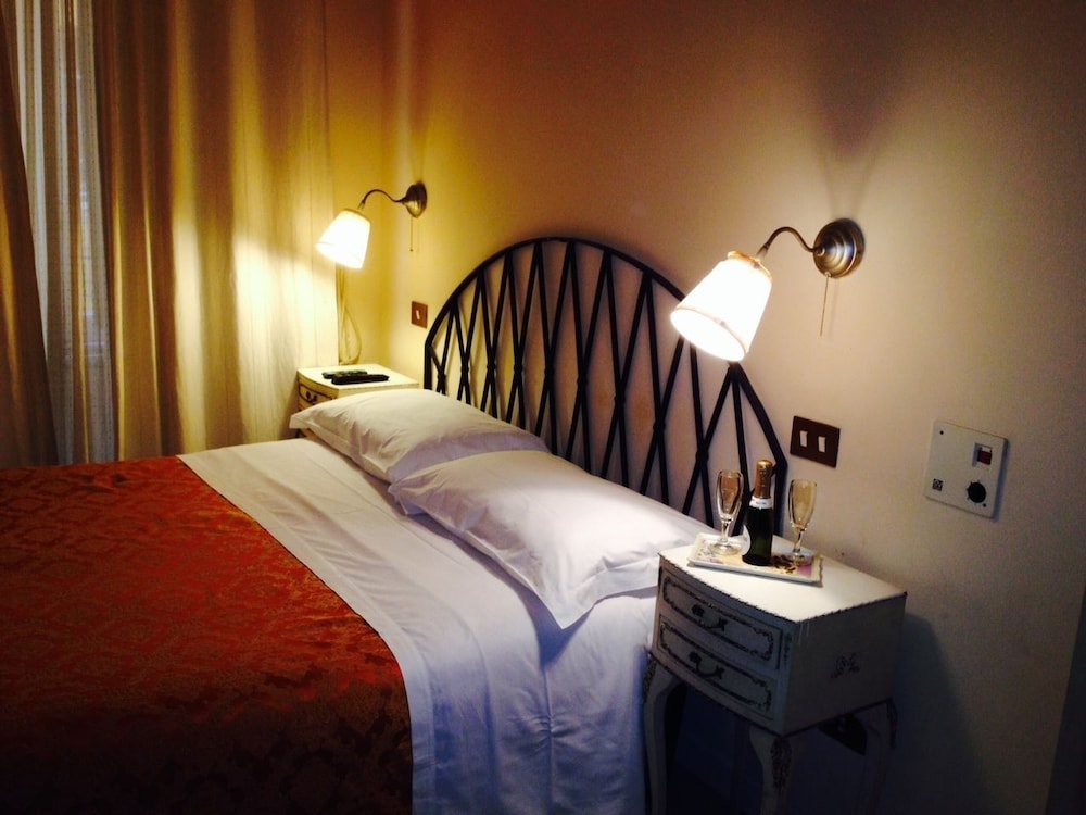 Marta Guest House 21/24