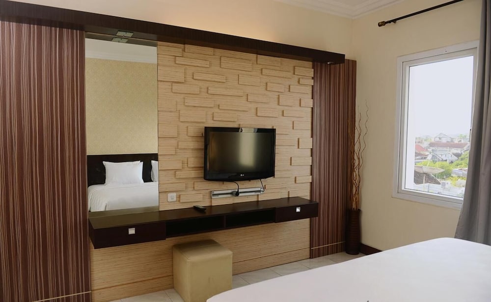Hotel 88 Jember 21/50