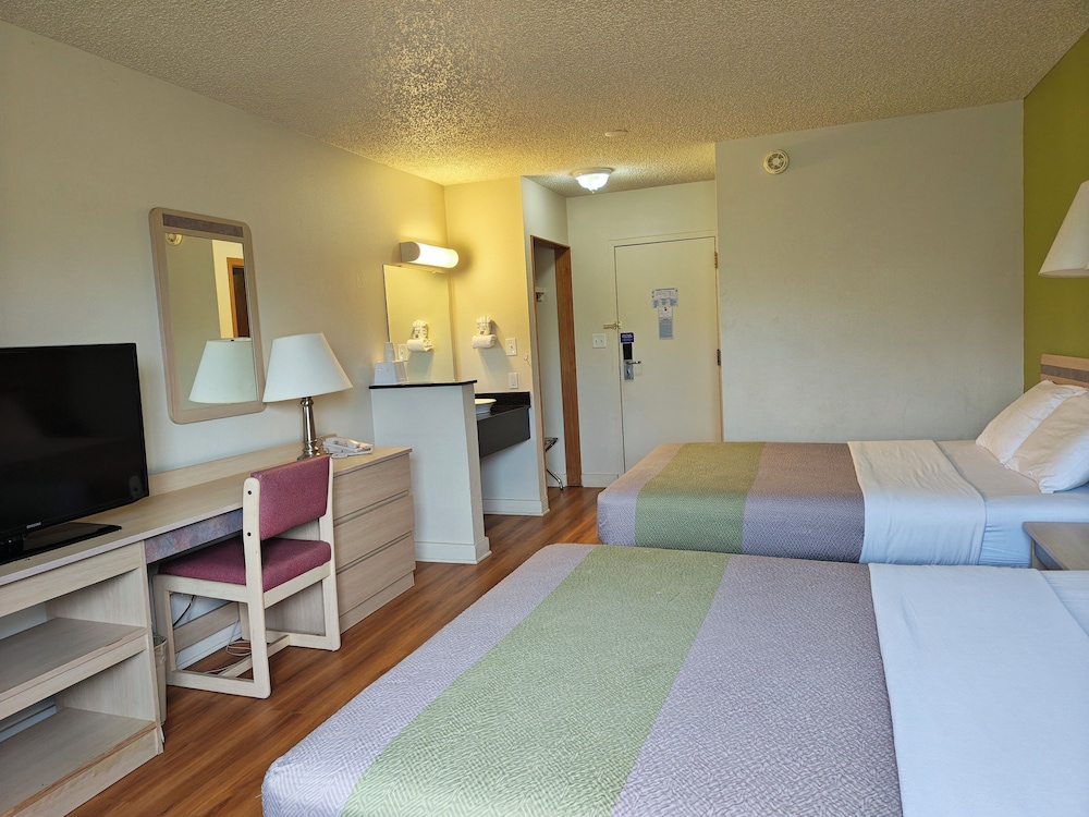 Motel6 Great Falls, MT 34/55