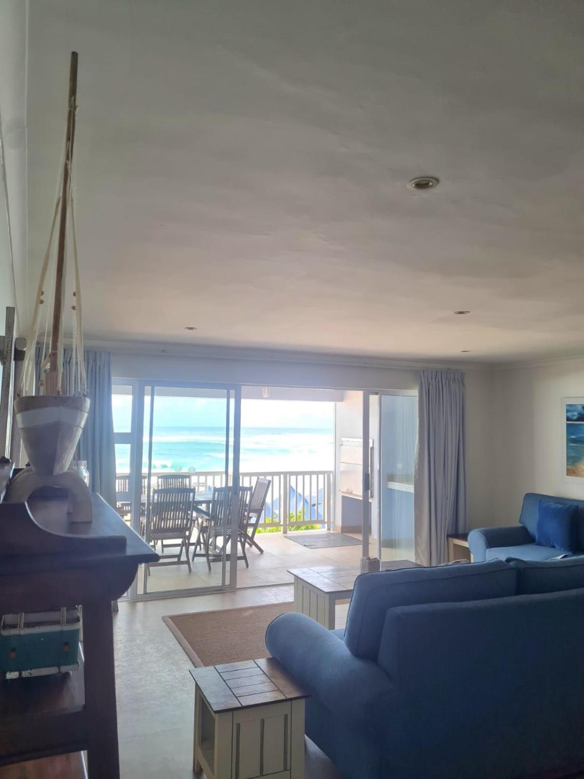 Point Village Hotel 65/76