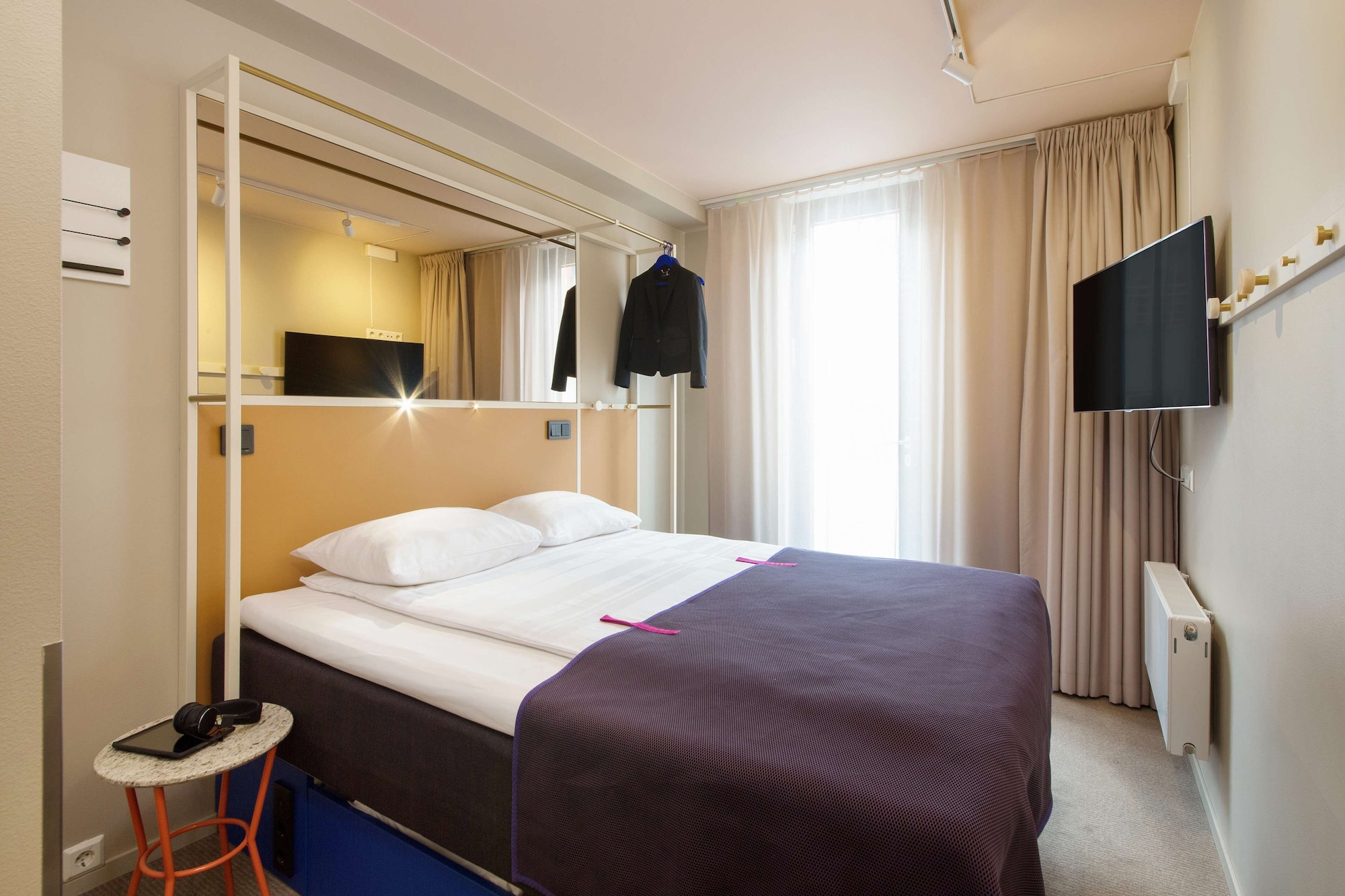 ECONOMY, DOUBLE BED