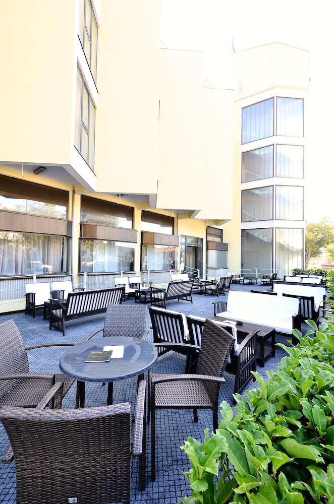 Hotel Fontana 60/65