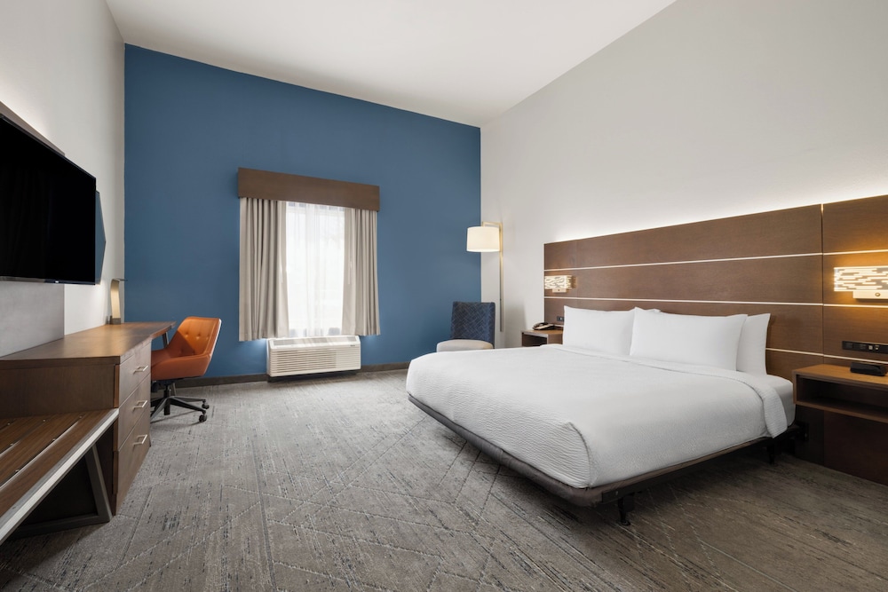 Standard, King Bed, Accessible
