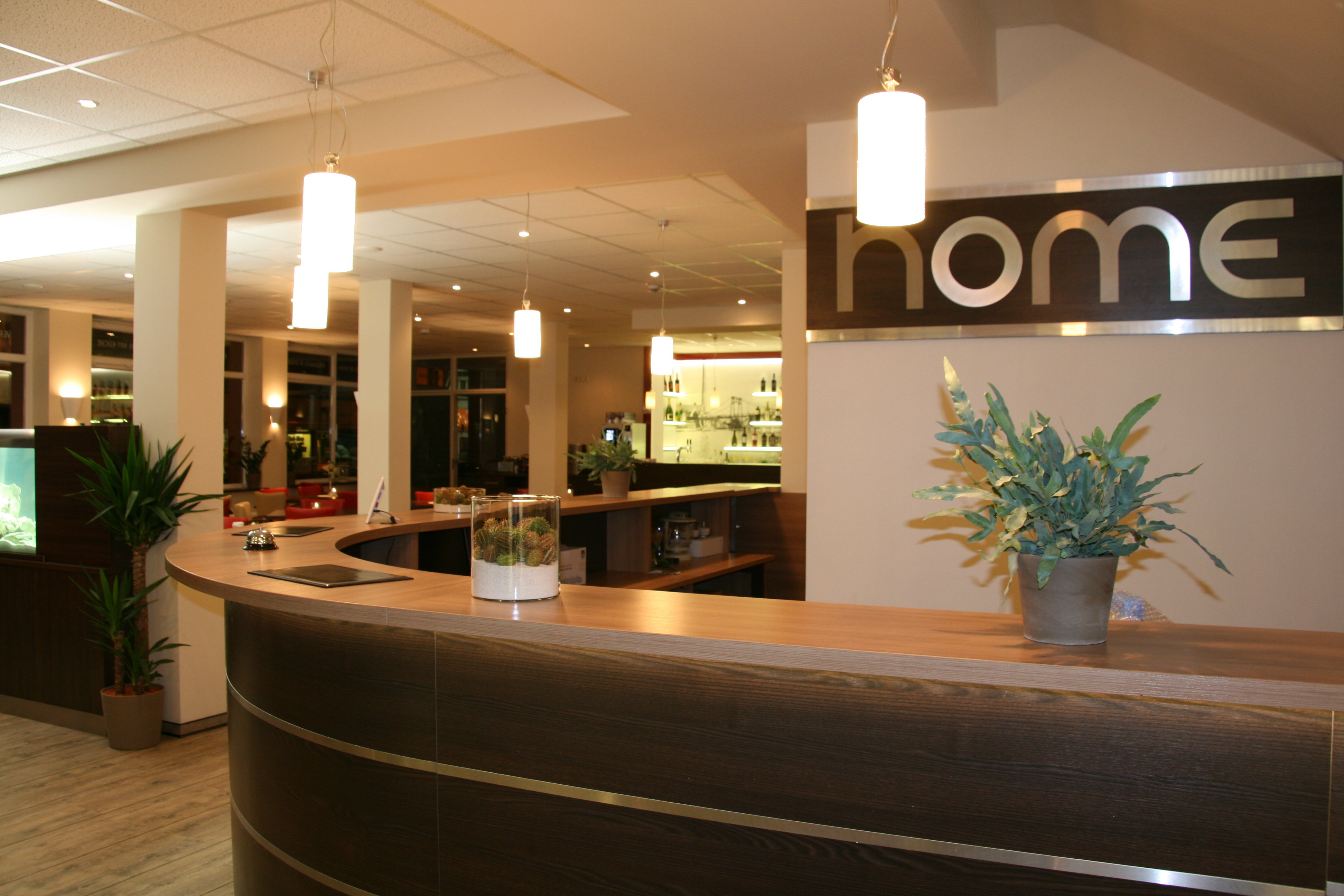 home Hotel 2/40