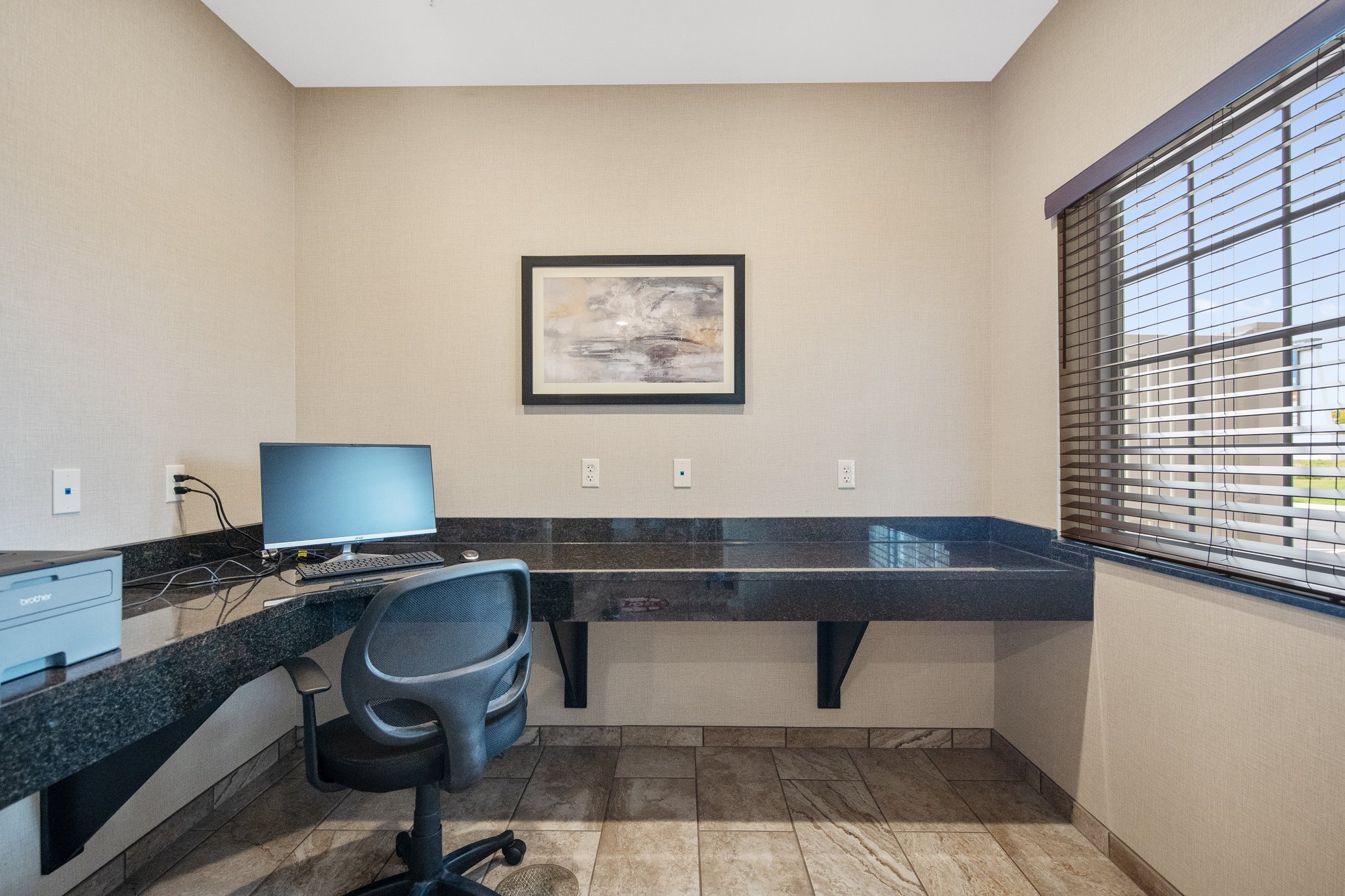 Cobblestone Hotel & Suites - Austin 37/50